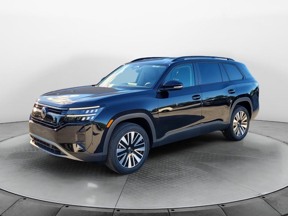 2027 Volkswagen Atlas SE w/Technology
