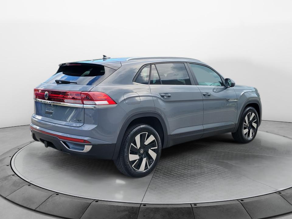 2024 Volkswagen Atlas Cross Sport 2.0T SE w/Technology