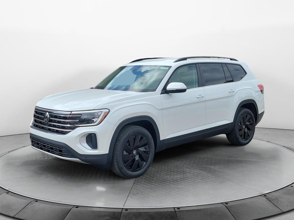 2026 Volkswagen Atlas SE with Technology