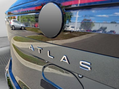 2027 Volkswagen Atlas SE w/Technology