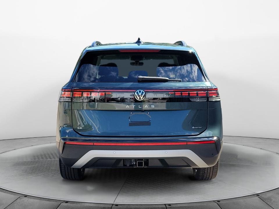 2027 Volkswagen Atlas SE w/Technology