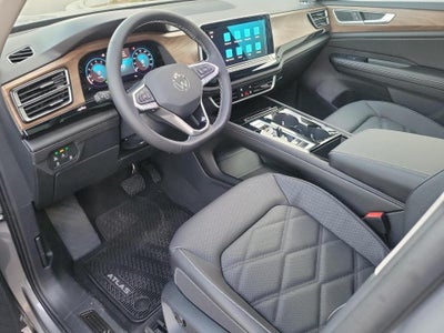 2026 Volkswagen Atlas SE with Technology