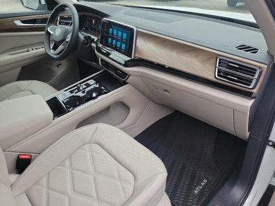 2026 Volkswagen Atlas SE with Technology