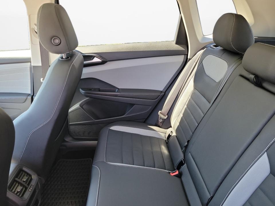 2024 Volkswagen Taos SEL