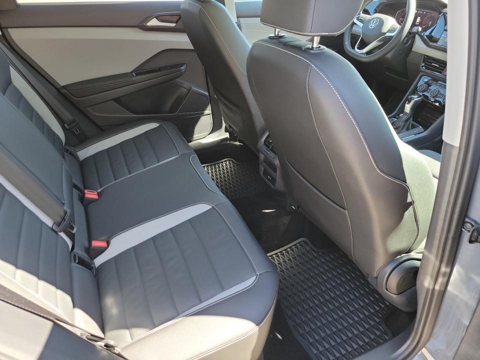 2024 Volkswagen Taos SEL