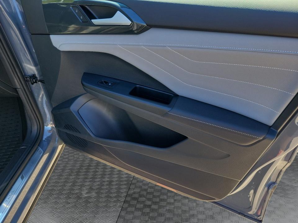 2024 Volkswagen Taos SEL