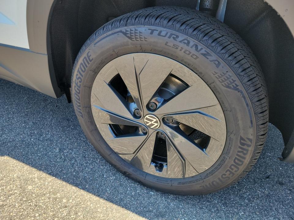2027 Volkswagen Taos S