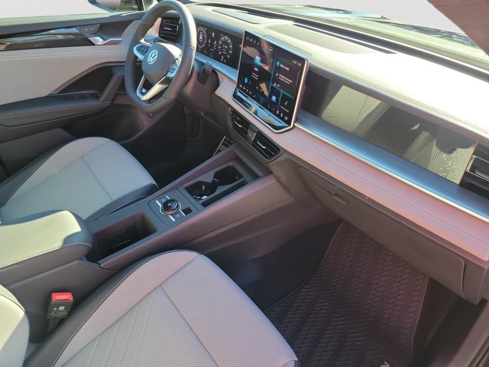 2027 Volkswagen Tiguan SE R-Line Black