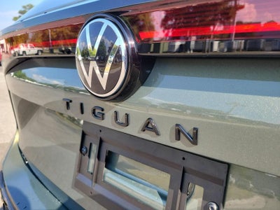 2026 Volkswagen Tiguan SE R-Line Black