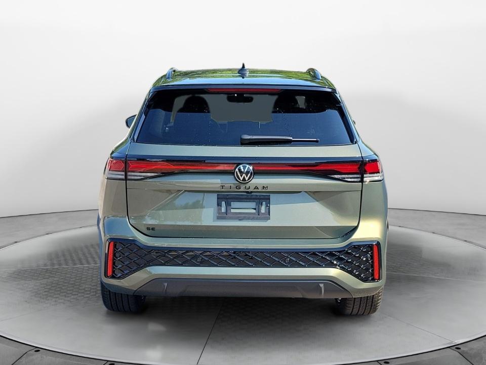 2026 Volkswagen Tiguan SE R-Line Black