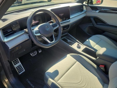 2026 Volkswagen Tiguan SE R-Line Black