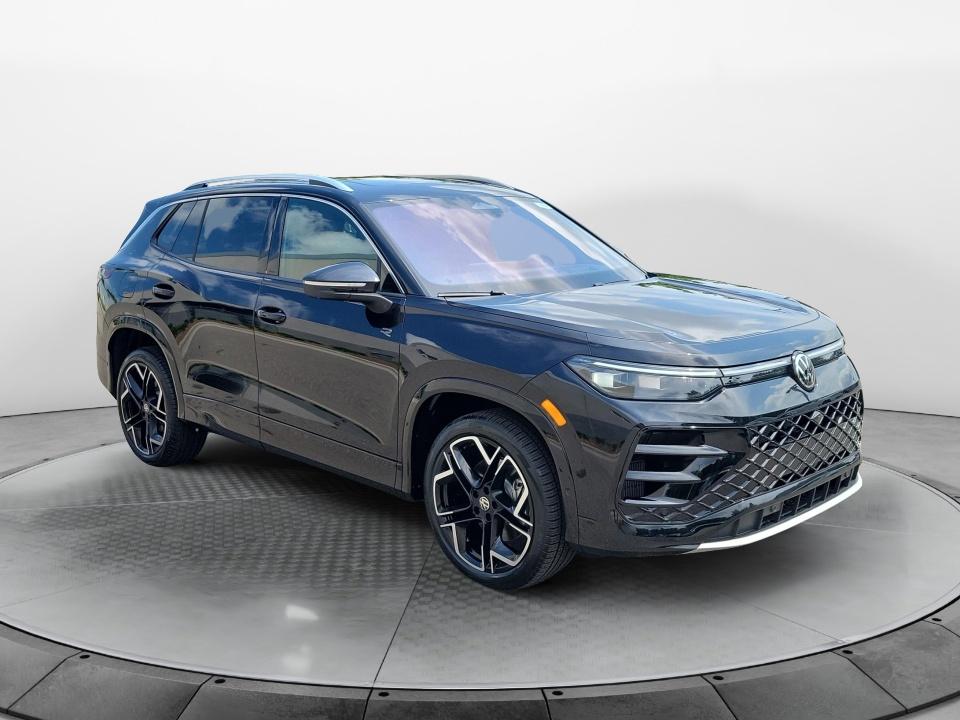 2026 Volkswagen Tiguan SEL R-Line Turbo