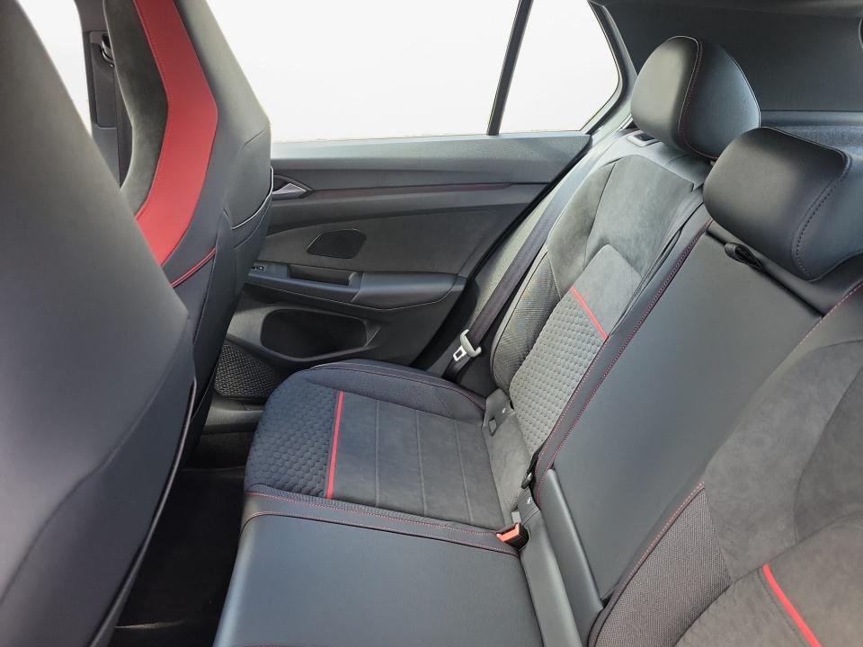 2026 Volkswagen Golf GTI SE