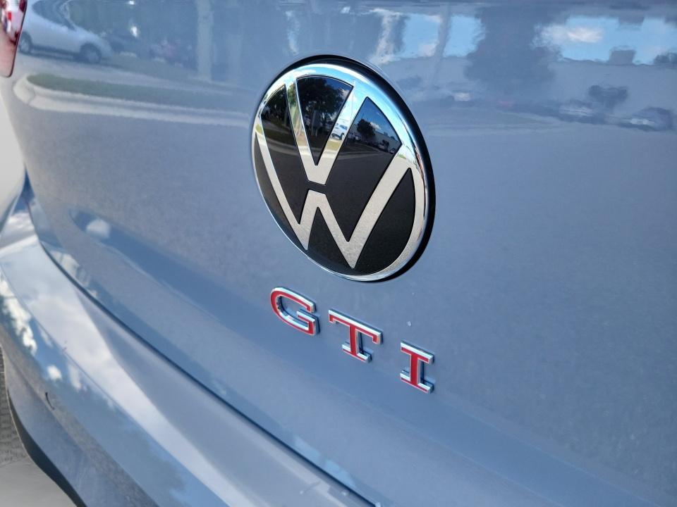 2026 Volkswagen Golf GTI SE