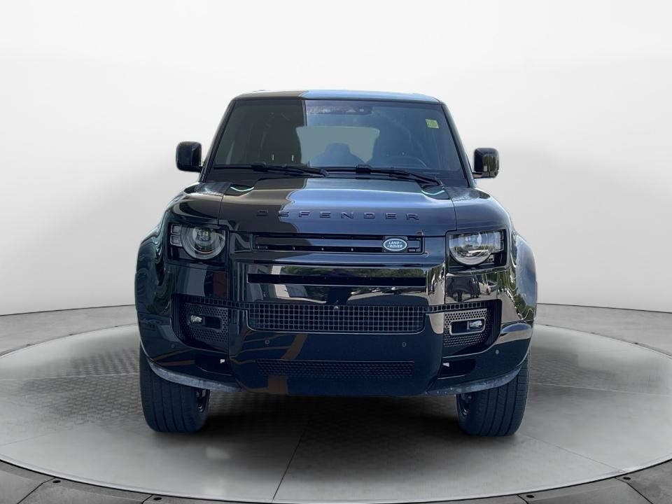 2024 Land Rover Defender X-Dynamic SE