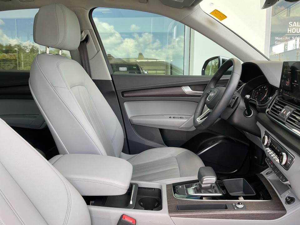 2022 Audi Q5 S line Premium