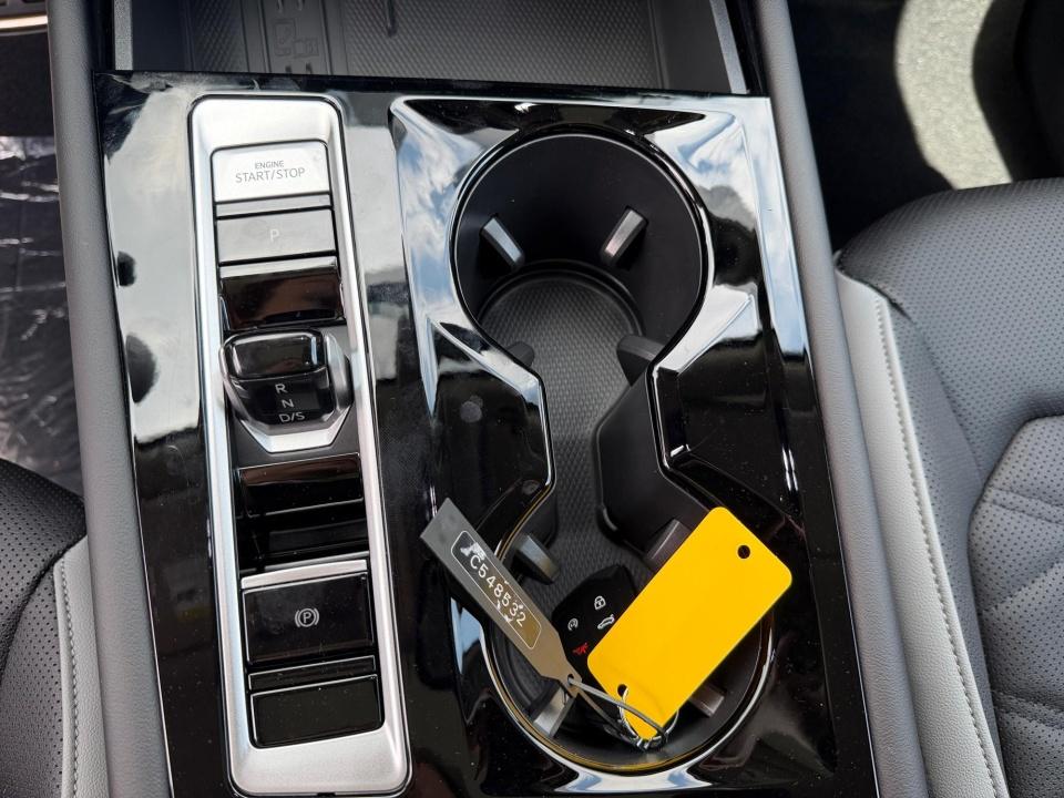 2026 Volkswagen Atlas Peak Edition