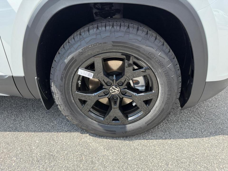 2026 Volkswagen Atlas Peak Edition