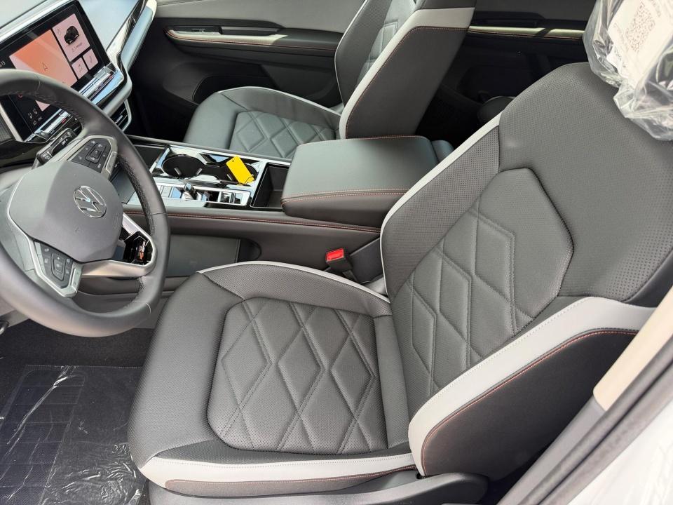 2026 Volkswagen Atlas Peak Edition