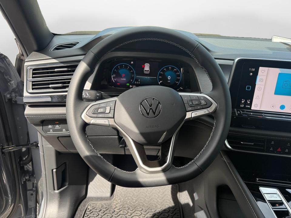 2026 Volkswagen Atlas Cross Sport 2.0T SE w/Technology