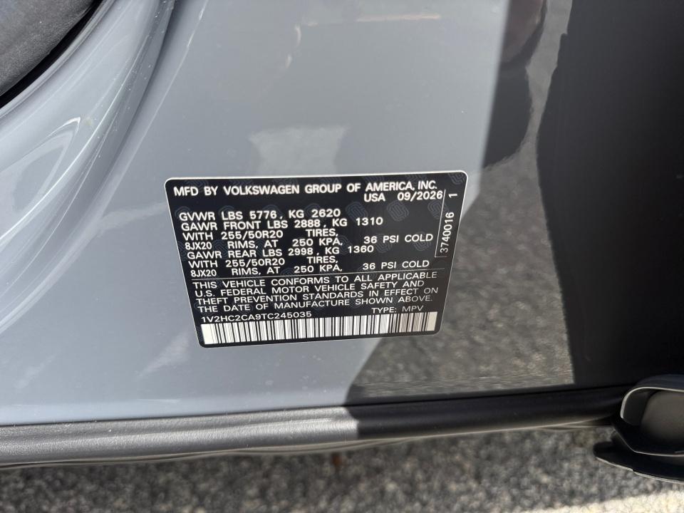 2026 Volkswagen Atlas Cross Sport 2.0T SE w/Technology