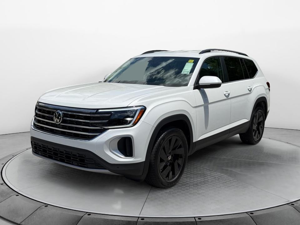 2026 Volkswagen Atlas SE with Technology