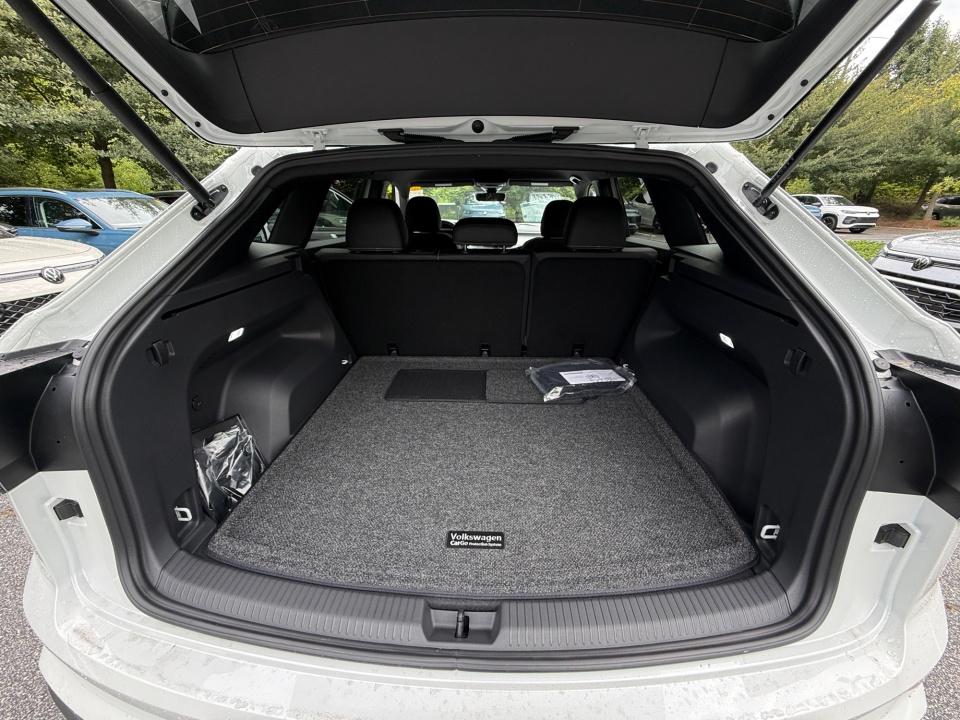 2026 Volkswagen Atlas Cross Sport 2.0T SE