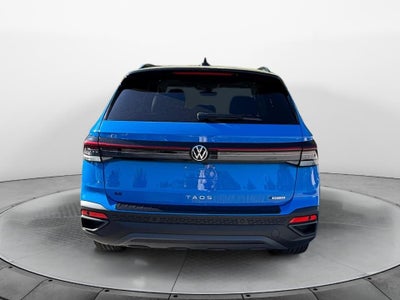 2026 Volkswagen Taos SE Black