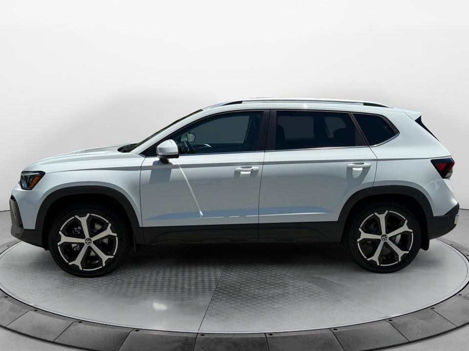 2026 Volkswagen Taos SEL