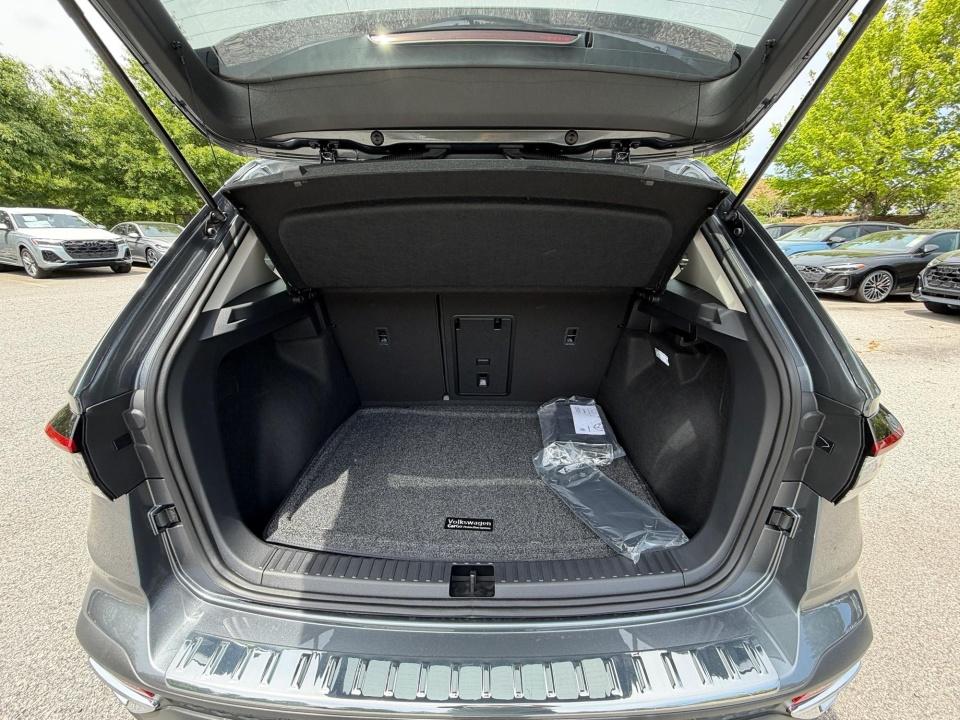2026 Volkswagen Taos SEL