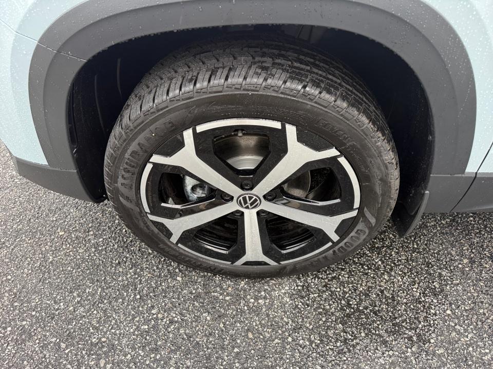 2027 Volkswagen Taos SEL