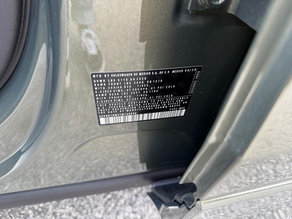 2026 Volkswagen Tiguan SE R-Line Black