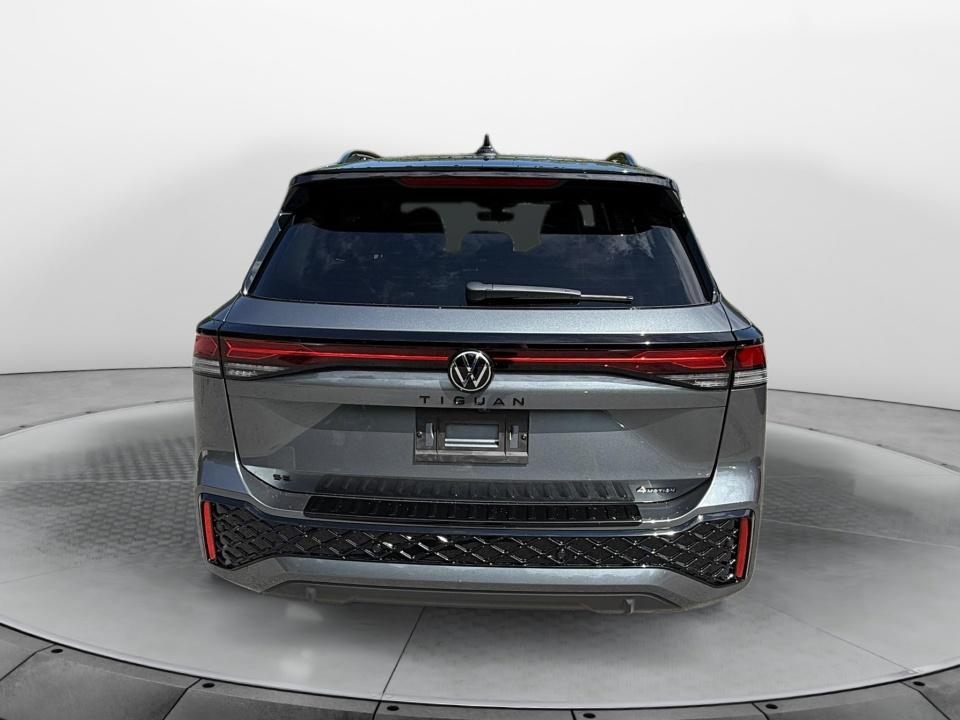 2026 Volkswagen Tiguan SE R-Line Black