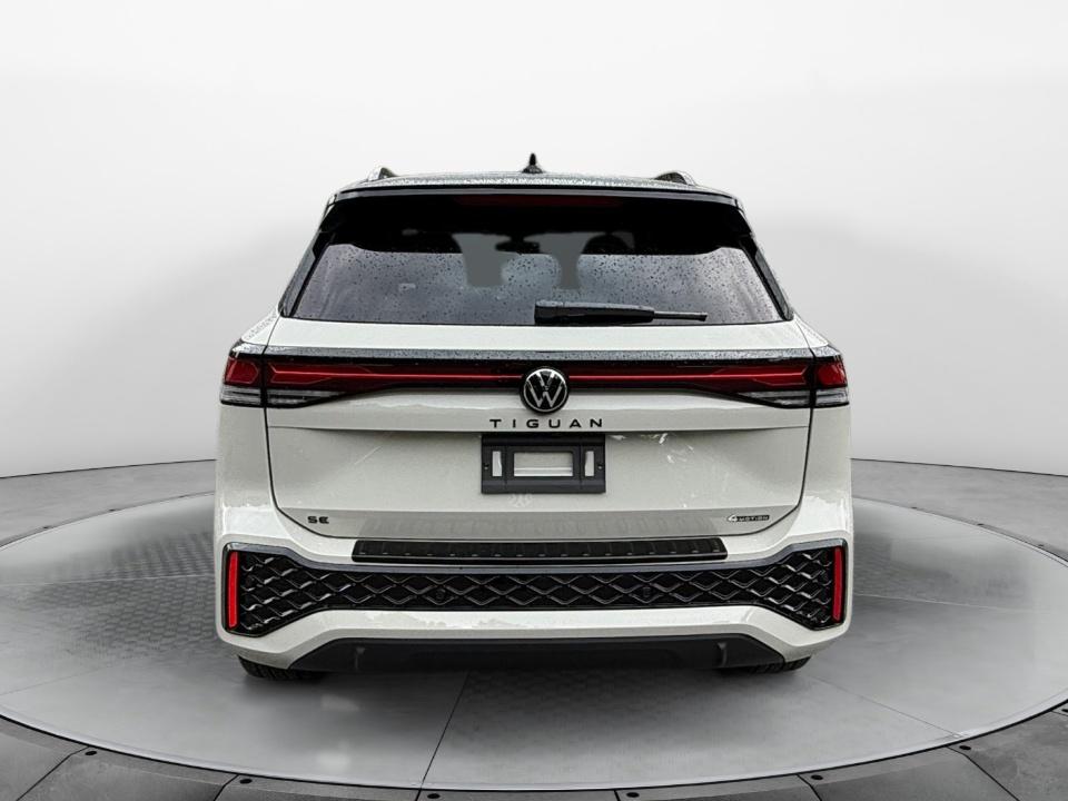 2026 Volkswagen Tiguan SE R-Line Black