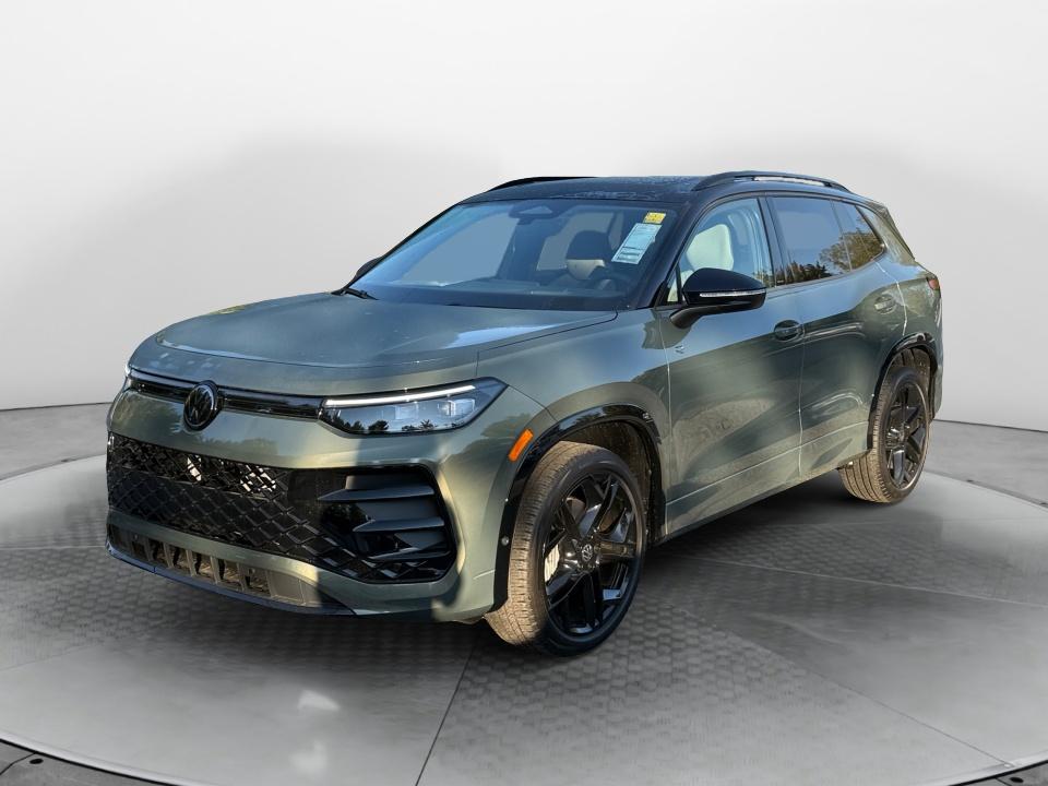 2026 Volkswagen Tiguan SE R-Line Black