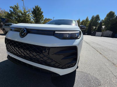 2026 Volkswagen Tiguan SE R-Line Black