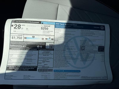 2026 Volkswagen Tiguan SE R-Line Black
