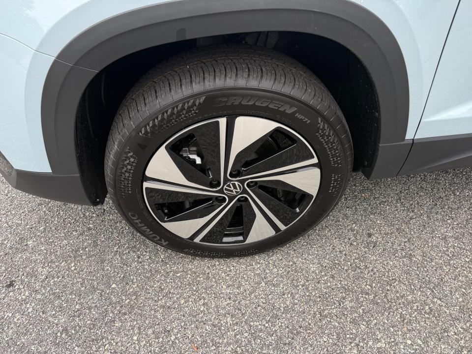 2027 Volkswagen Taos SE