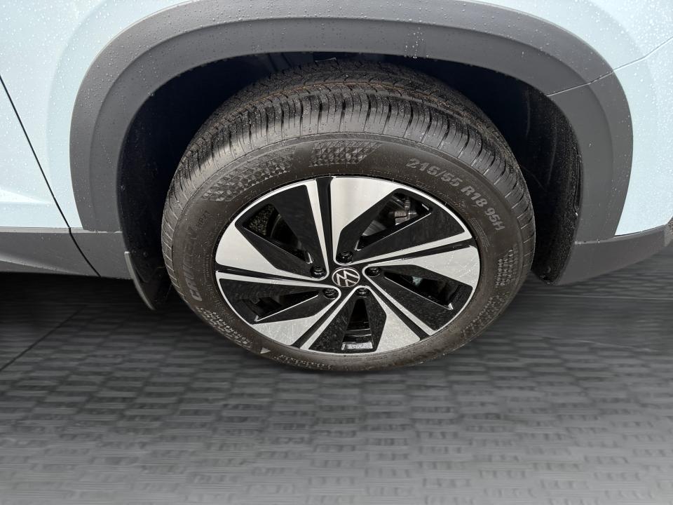 2027 Volkswagen Taos SE