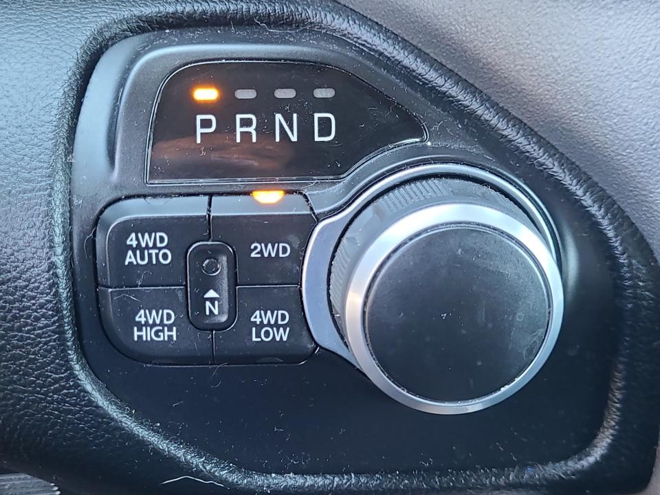 2022 RAM 1500 Big Horn Quad Cab 4x4 6'4' Box