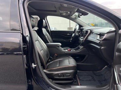 2022 GMC Acadia AT4