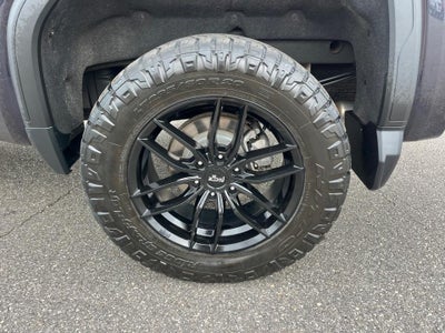 2022 GMC Sierra AT4
