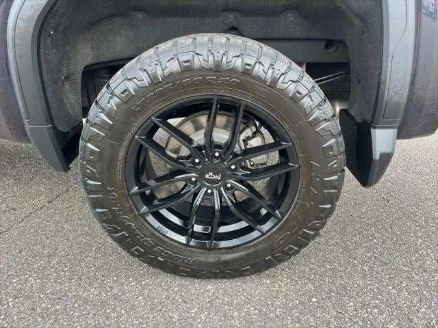 2022 GMC Sierra AT4