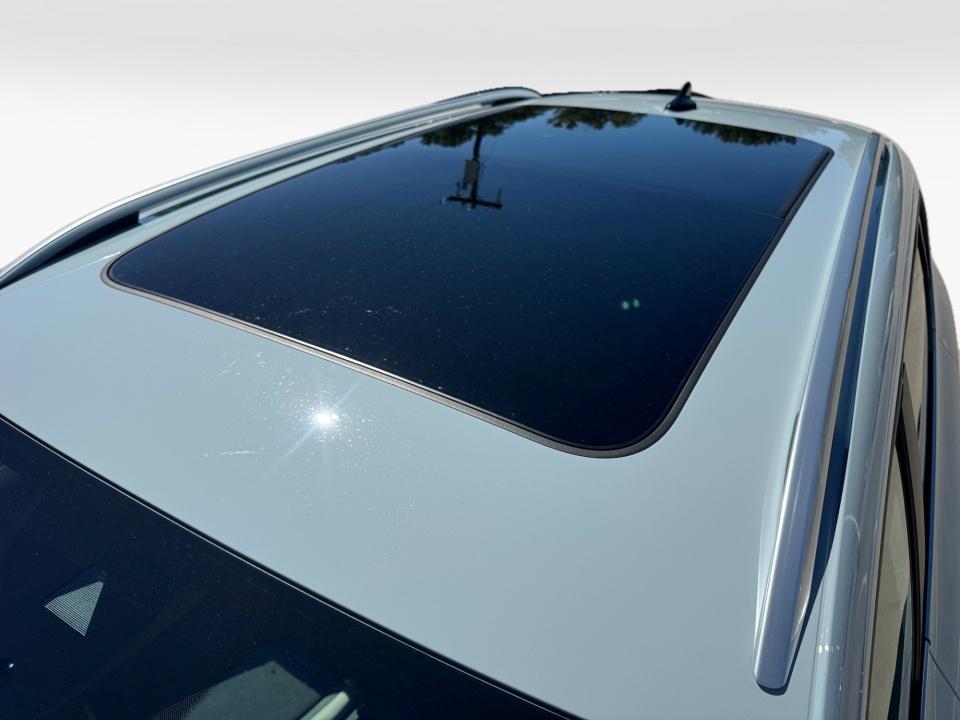2027 Volkswagen Taos SE