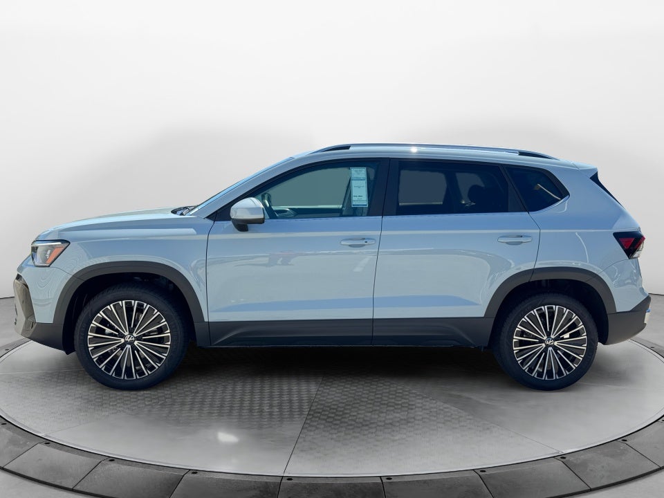 2027 Volkswagen Taos SE