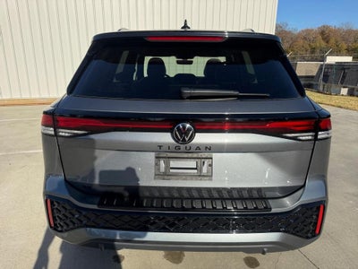 2026 Volkswagen Tiguan SE R-Line Black