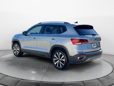 2024 Volkswagen Taos SE