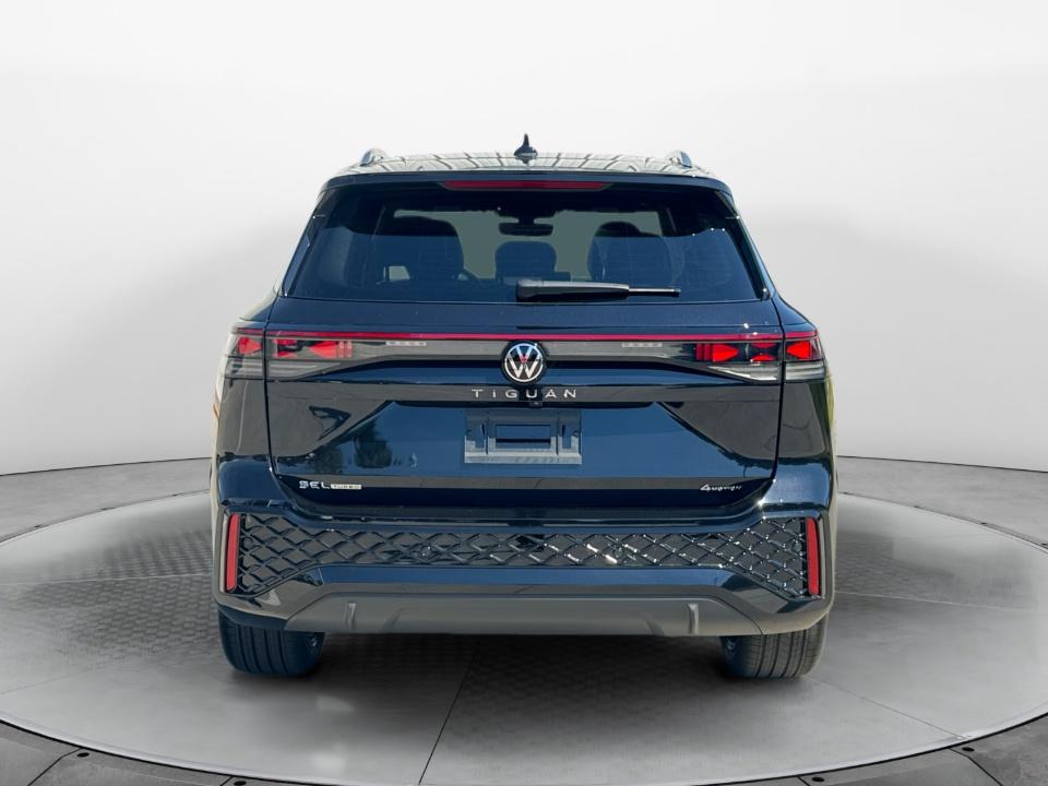 2026 Volkswagen Tiguan SEL R-Line Turbo