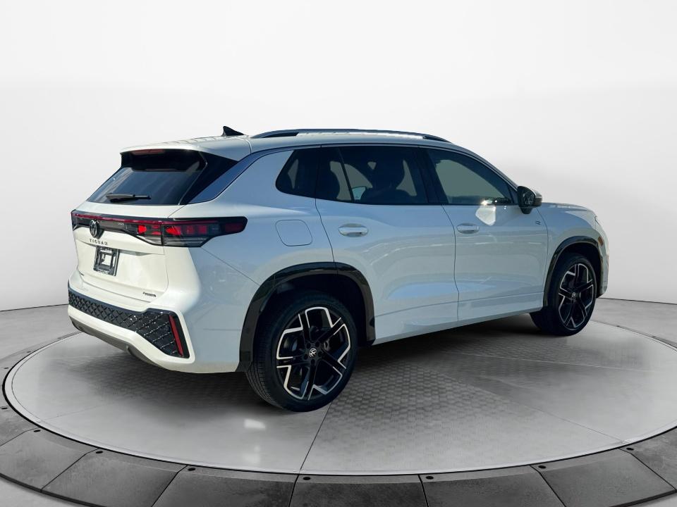 2026 Volkswagen Tiguan SEL R-Line Turbo