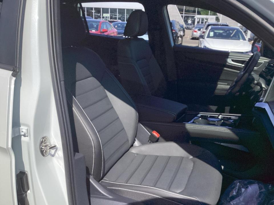 2026 Volkswagen Atlas Cross Sport SEL R-Line Black